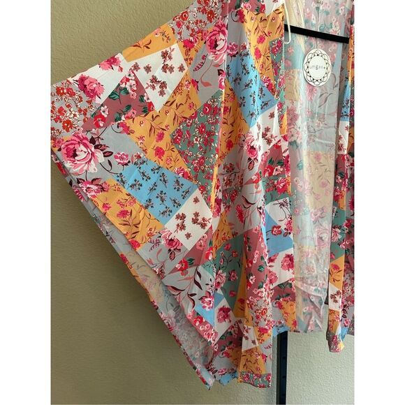 Size XL/1XL Umgee Mixed Patch Floral Print Kimono - Picture 4 of 8
